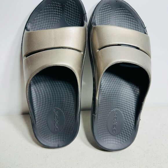 OOFOS OOAHH Luxe Slides Metallic Latte Slip On Comfort Recovery Women's US 9 - Picture 6 of 8